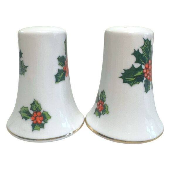 Vintage Lefton Hand-Painted Holly Berry Salt & Pepper Shakers 7955 Japan - Picture 4 of 6